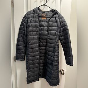 Size small black womens puffy coat